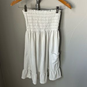 Juicy Couture white cover up size medium in good condition